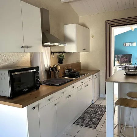 Bm000-001 5 Pieces 8 Couchages Brem Sur *